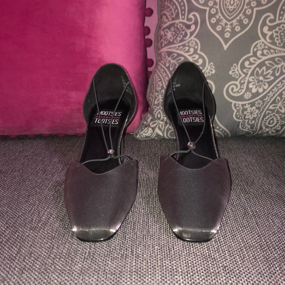 Mootsies Tootsies Black Heels